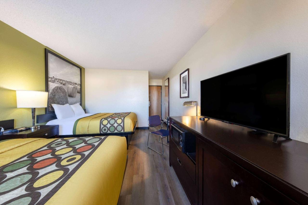 ซูเปอร์ 8 บาย วินด์แฮม เอล โดราโด Hotel เอลโดราโด ภายนอก รูปภาพ