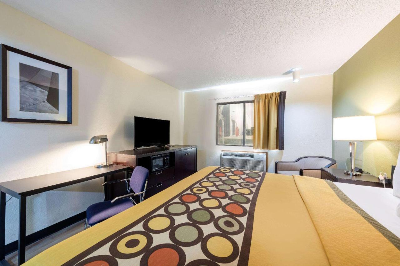 ซูเปอร์ 8 บาย วินด์แฮม เอล โดราโด Hotel เอลโดราโด ภายนอก รูปภาพ